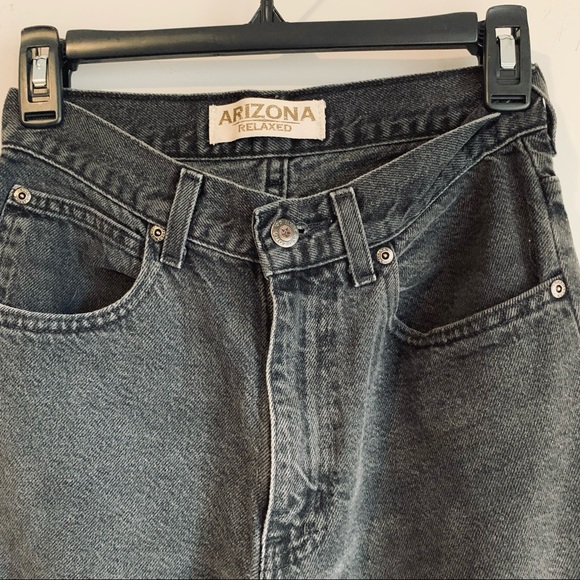 High Waisted Relaxed Wide Leg Jeans - Picture 3 of 4